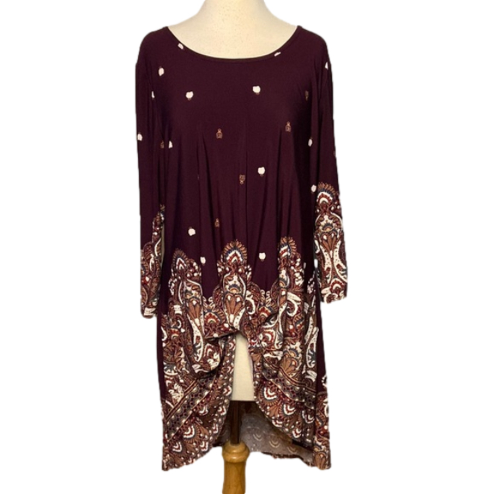 Monroe & Main Tunic 3/4 Sleeves Burgundy Knotted Front